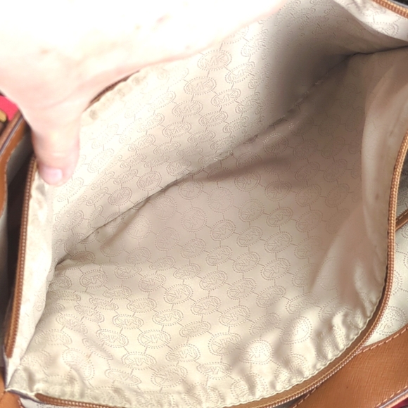 Michael Kors Large Jet Set Tote In Camel Saffiano Leather - Picture 11 of 15